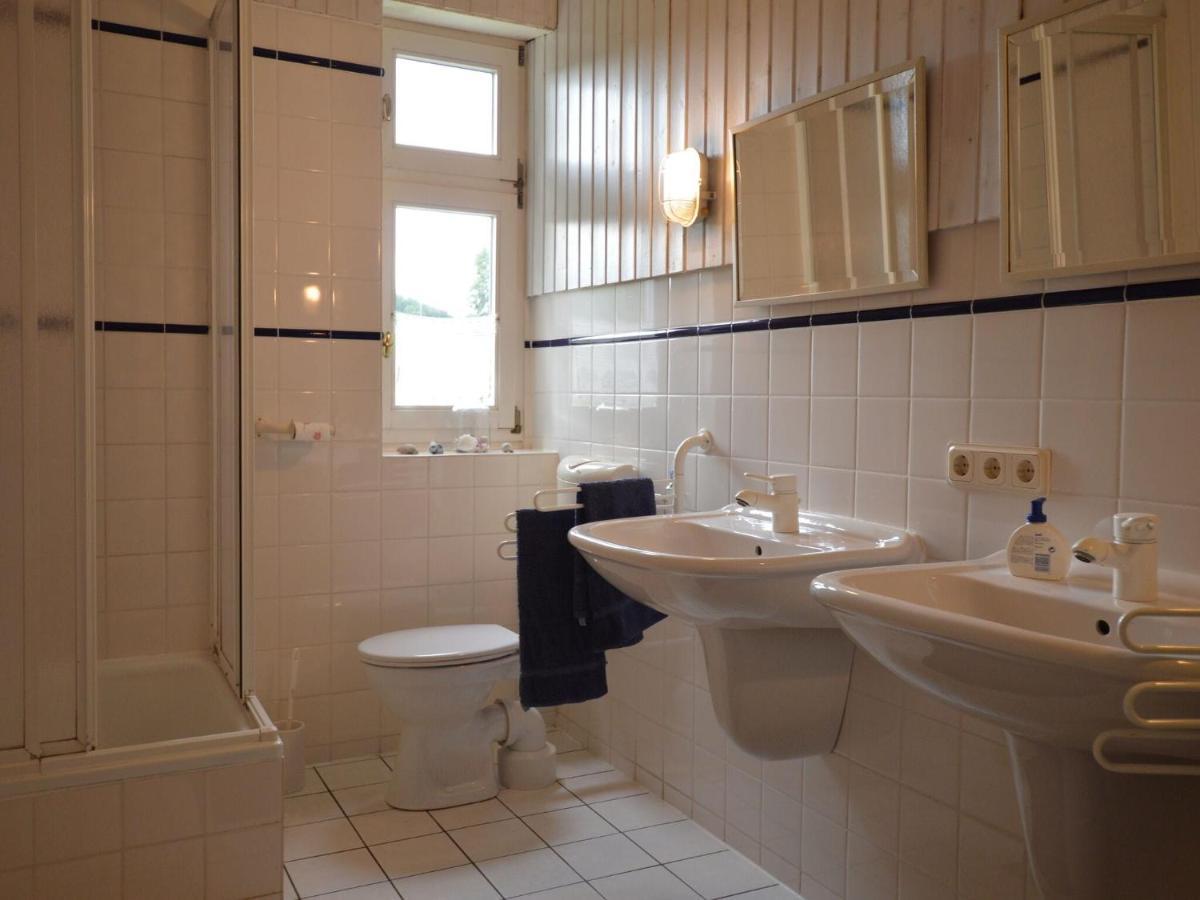Cozy Holiday Home In Neuendorf With Garden Bagian luar foto